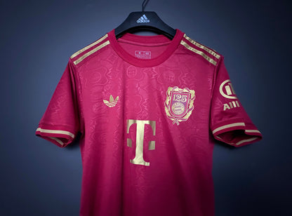 Bayern Münchens 125-årsjubileumströja